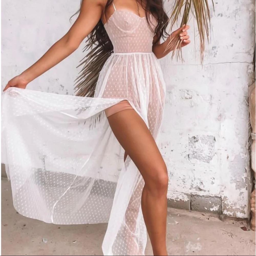 WHITE FOX BOUTIQUE TWO PIECE SET